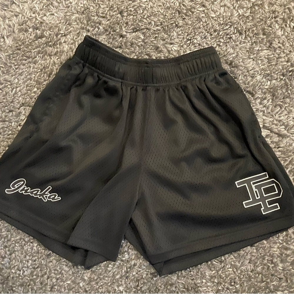 Inaka Power blackout shorts - Season 9
